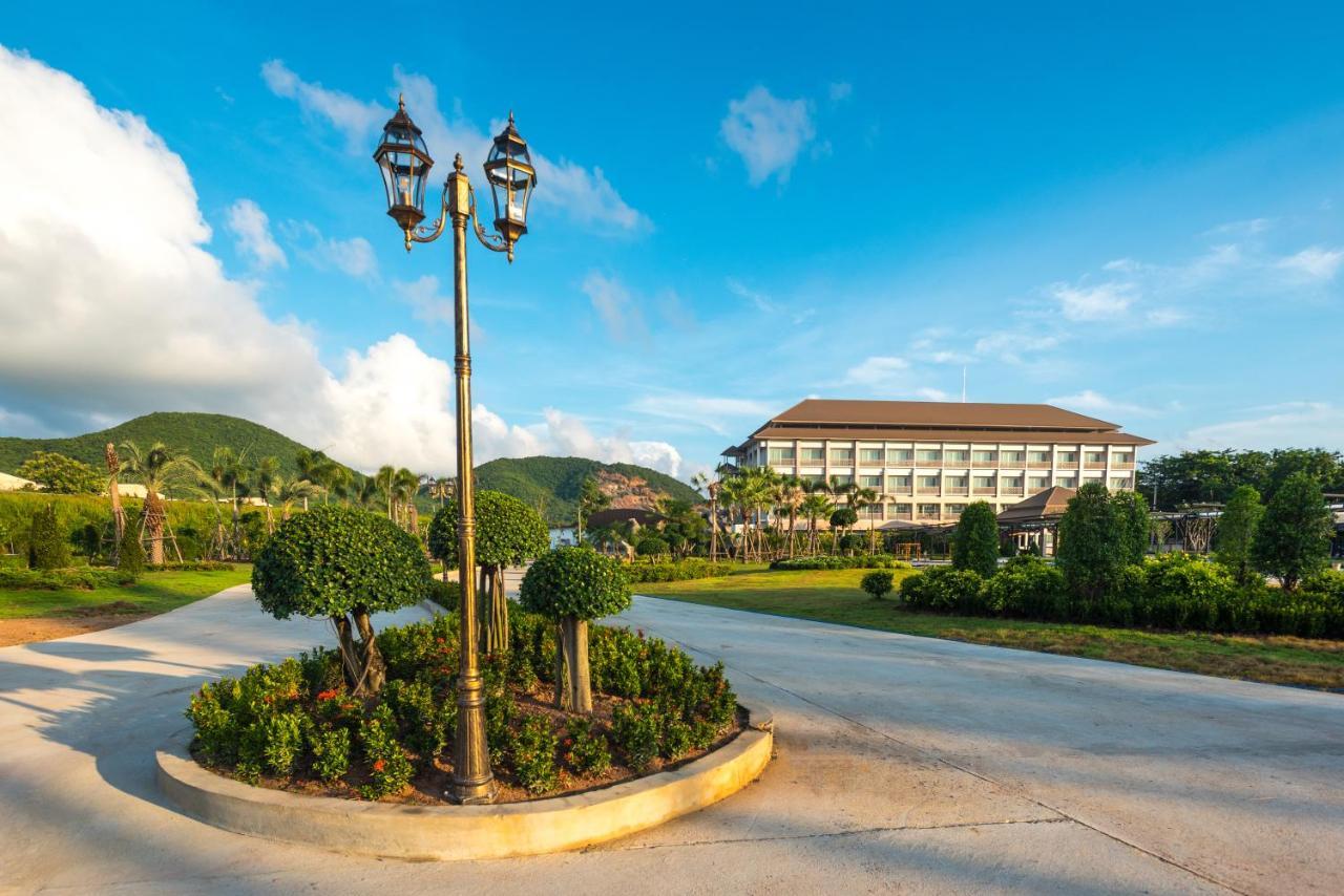 Swan Lake Hotel Саттахип Экстерьер фото