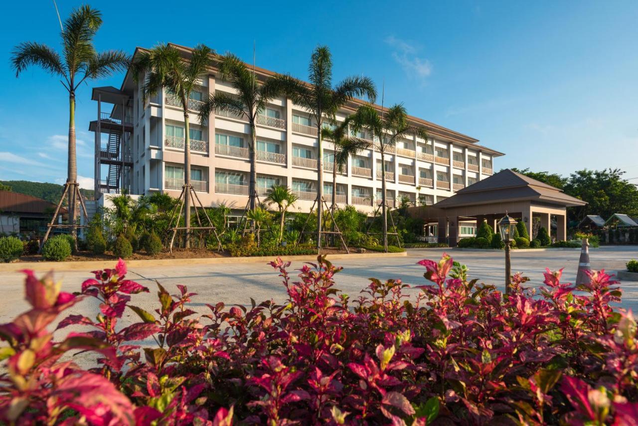 Swan Lake Hotel Саттахип Экстерьер фото